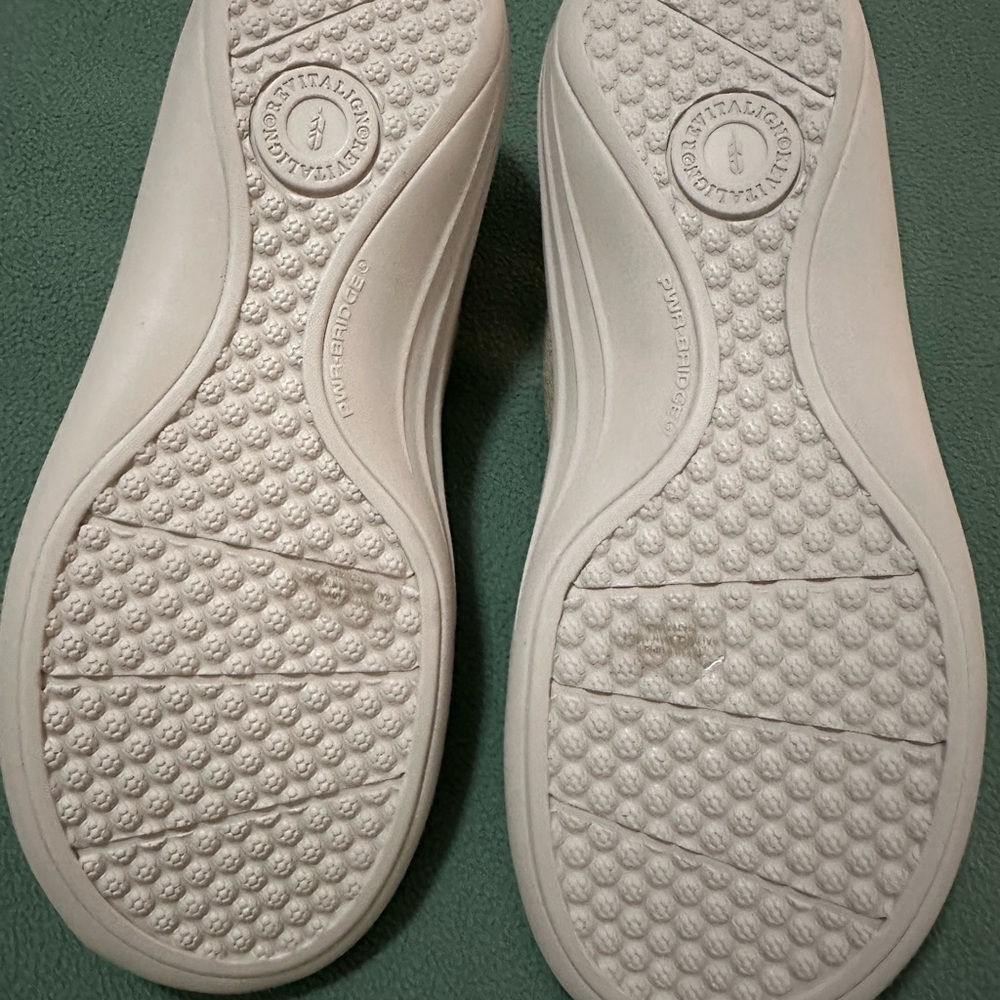 REVITALIGN Tan Mules Women’s Size 10M - Picture 3 of 4